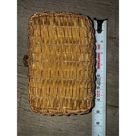 Vintage koret gold metal woven clutch - Picture 6 of 12